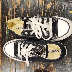 Sneakers boys size 4.5